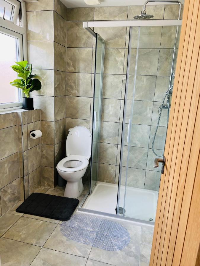 אנפילד Indigo Suites מראה חיצוני תמונה
