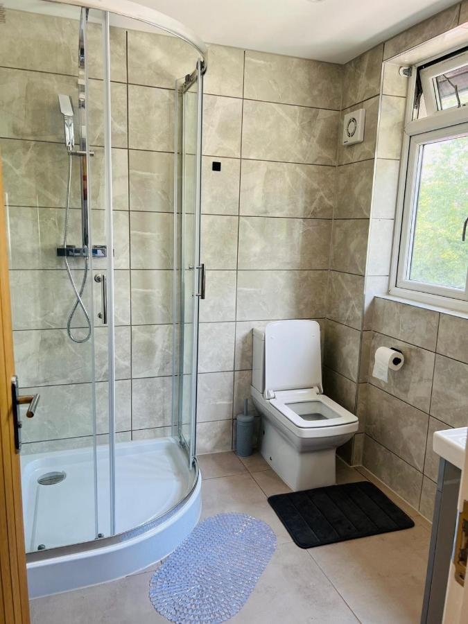 אנפילד Indigo Suites מראה חיצוני תמונה